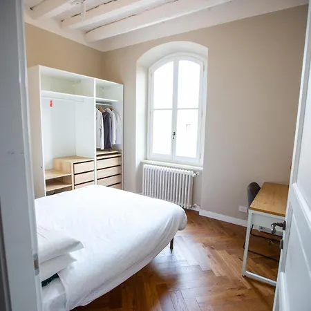 Newly Restored, Historic & Bright Apartment,3 Bed 아파트 피렌체