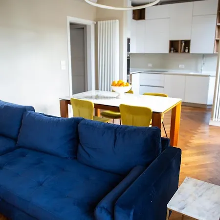 Apartment Newly Restored, Historic & Bright Apartment,3 Bed Florence